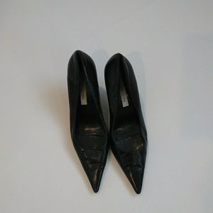 Genuine leather Black Maripe pumps